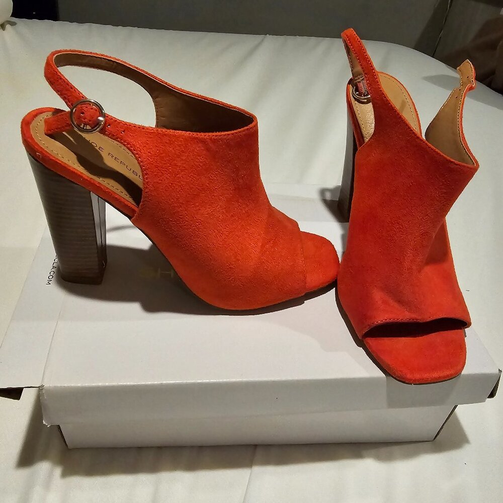Beautiful Orange Suede Heels